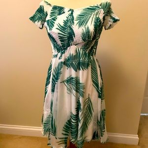 VICI Palm-Print Smocked Dress